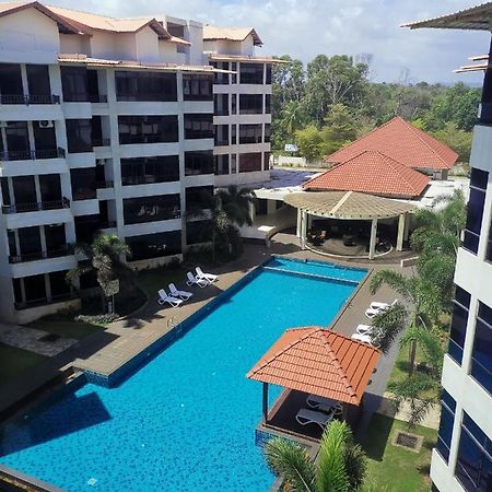 Samsuria Beach Apartment Resort Cherating Eksteriør billede